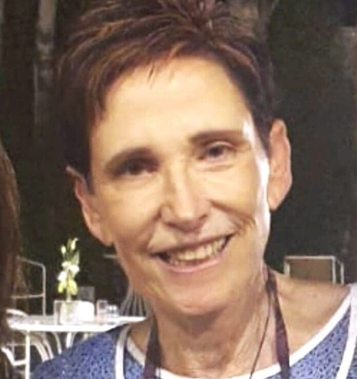 עו