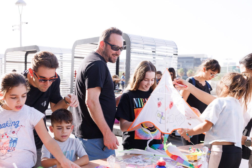 ילדי חיפה למען הילדים החטופים (צילום: מיכה בריקמן)