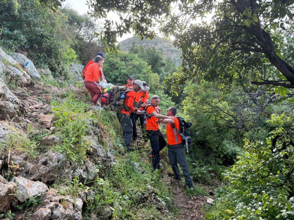 מטיילים בנחלי הצפון נפצעו ונתקעו - יחידת החילוץ פעלה לחלצם (צילום: יחידת החילוץ ״גליל כרמל״)